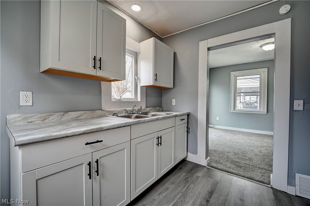 1379 Maryland Avenue SW, Canton, OH 44710