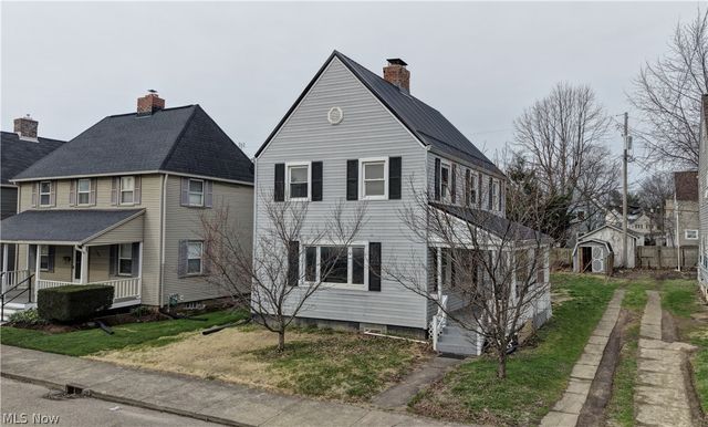 1379 Maryland Avenue SW, Canton, OH 44710