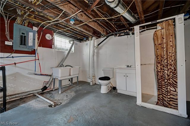 1379 Maryland Avenue SW, Canton, OH 44710