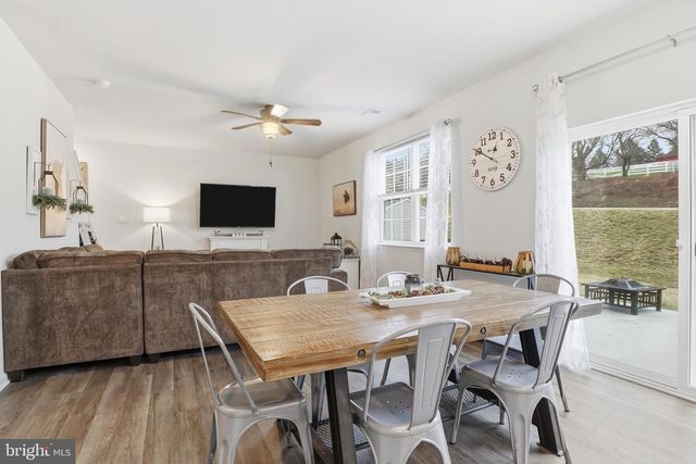 4301 BRENT DR, Spring Grove, PA 17362