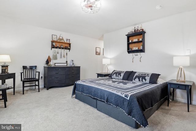 4301 BRENT DR, Spring Grove, PA 17362