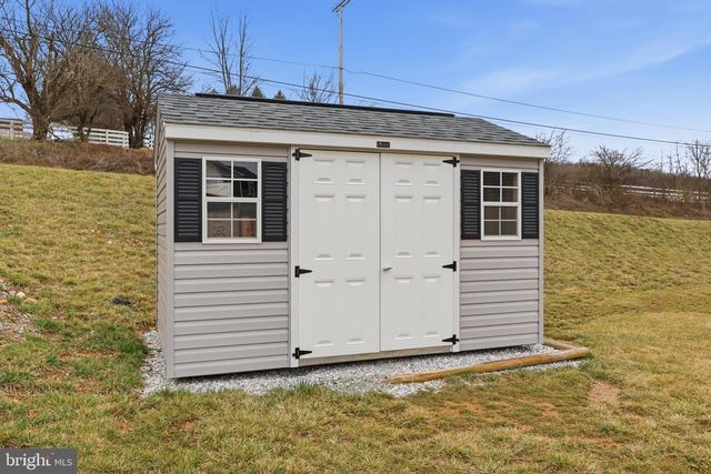 4301 BRENT DR, Spring Grove, PA 17362