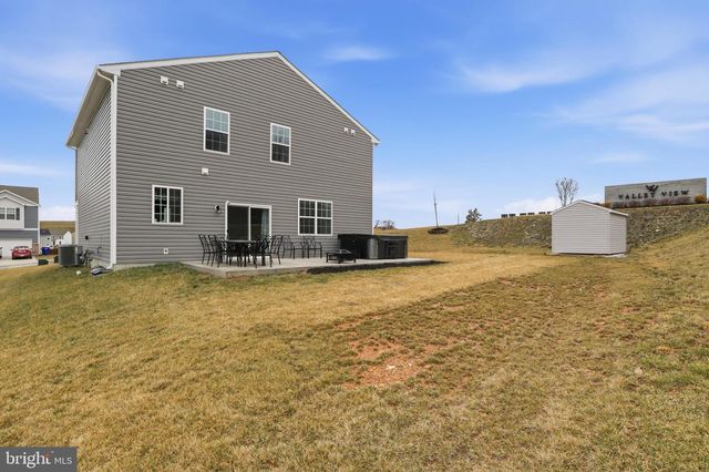 4301 BRENT DR, Spring Grove, PA 17362