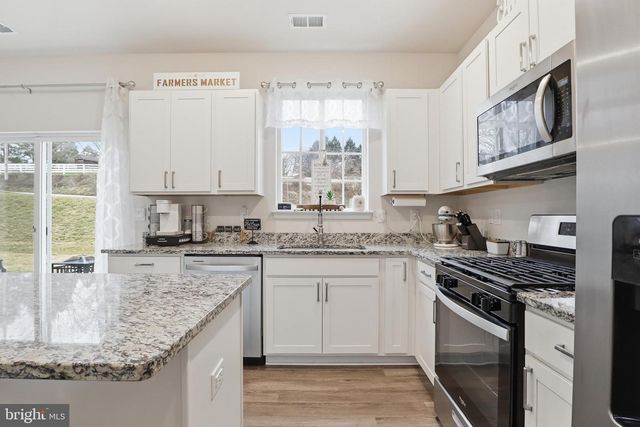 4301 BRENT DR, Spring Grove, PA 17362