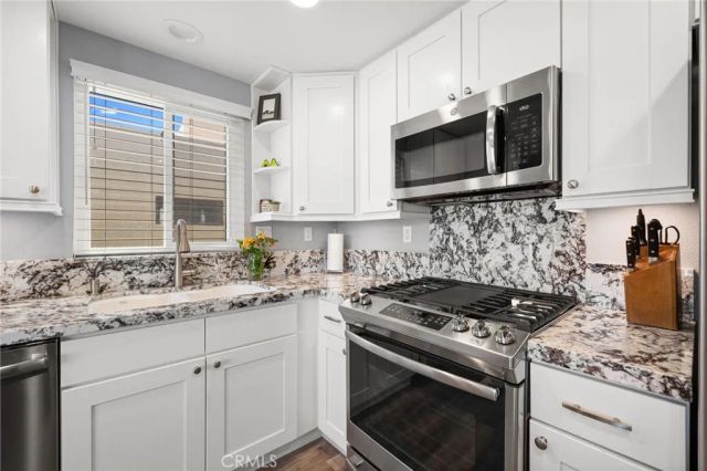 41488 Inverness, Palm Desert, CA 92211