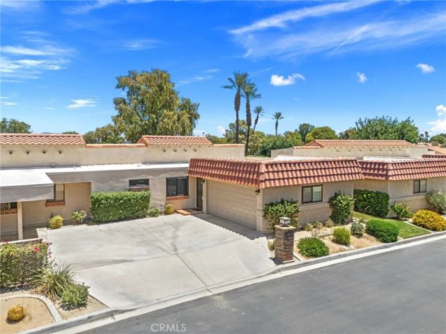 41488 Inverness, Palm Desert, CA 92211