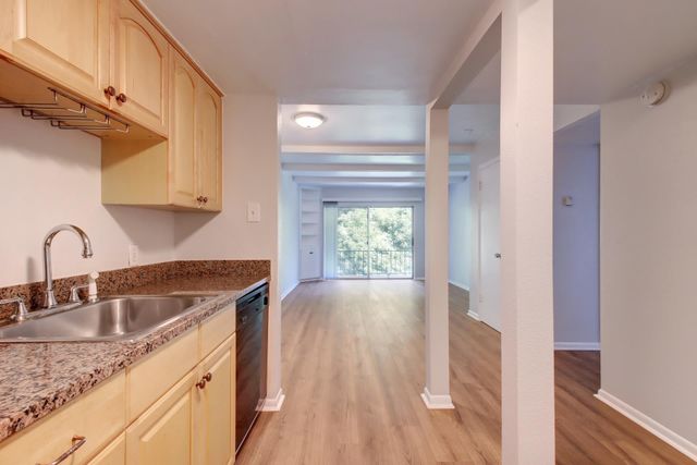 1725 Toomey RD 311, Austin, TX 78704