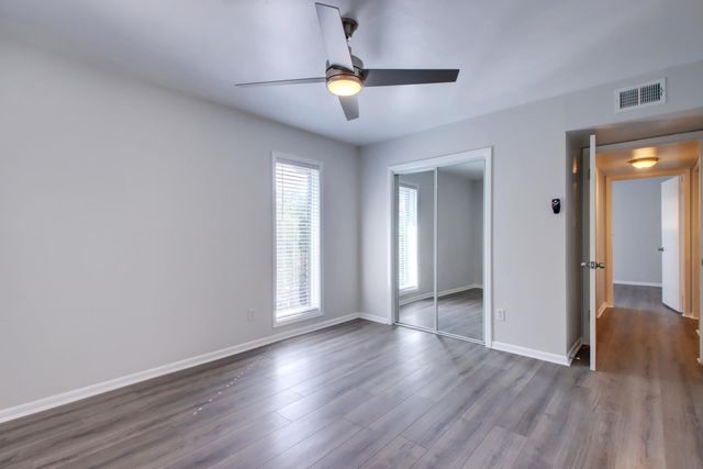 1725 Toomey RD 311, Austin, TX 78704