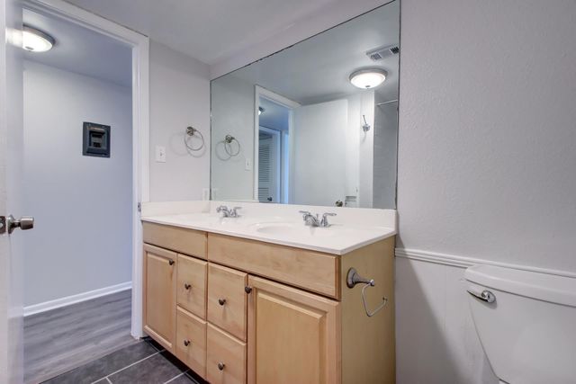 1725 Toomey RD 311, Austin, TX 78704