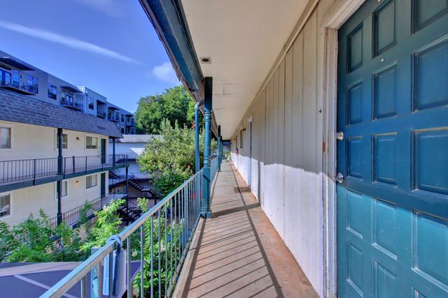 1725 Toomey RD 311, Austin, TX 78704