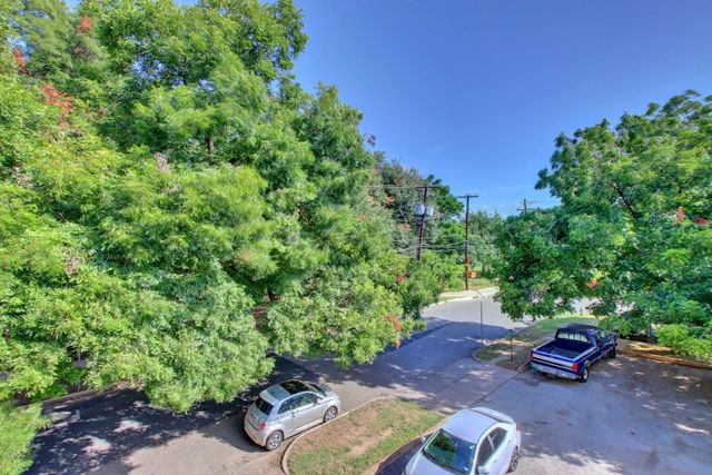 1725 Toomey RD 311, Austin, TX 78704