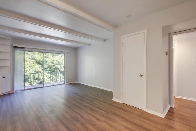 1725 Toomey RD 311, Austin, TX 78704