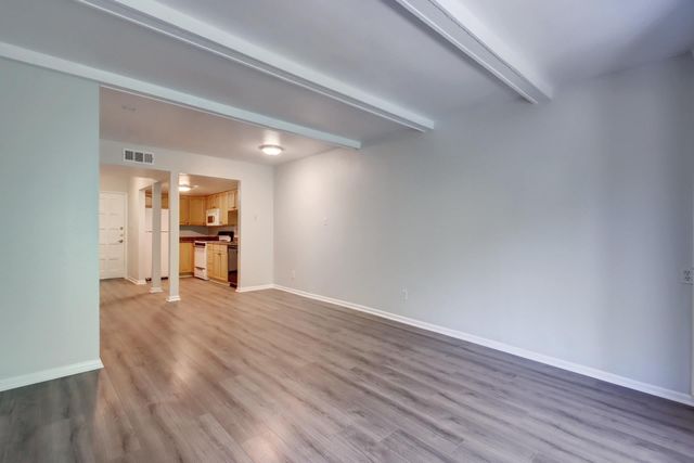 1725 Toomey RD 311, Austin, TX 78704