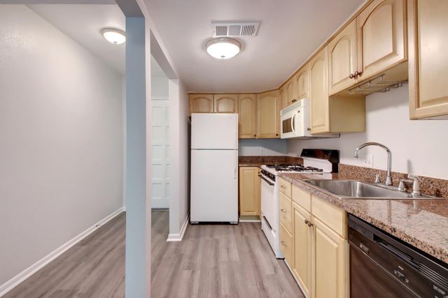 1725 Toomey RD 311, Austin, TX 78704