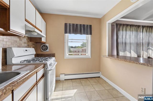 35 Knox Terrace 2C, Wayne, NJ 07470