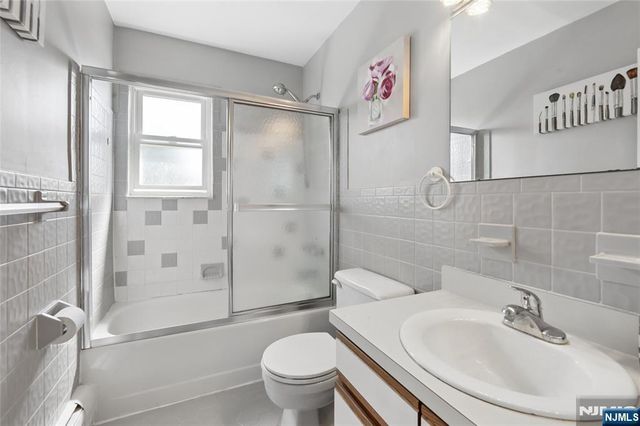 35 Knox Terrace 2C, Wayne, NJ 07470