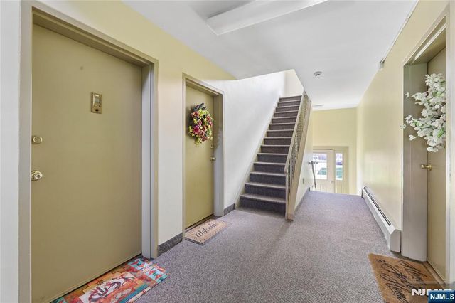 35 Knox Terrace 2C, Wayne, NJ 07470