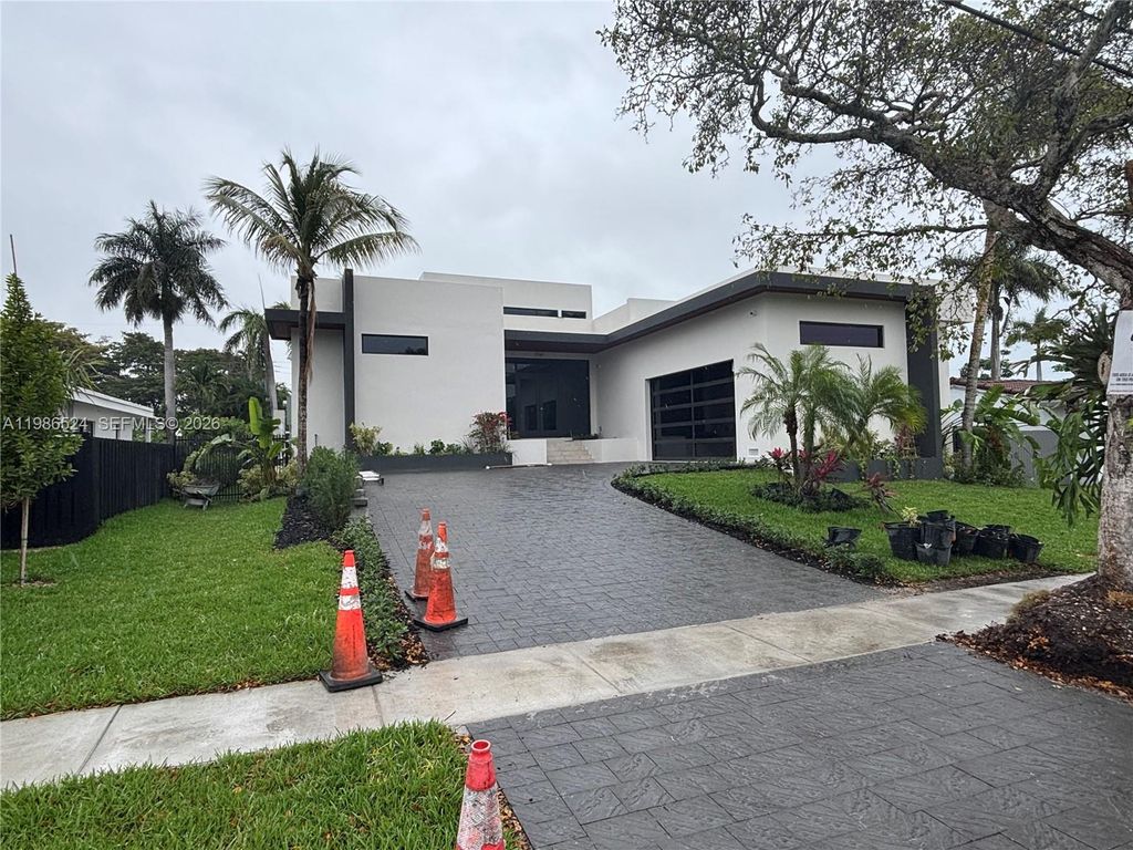 2161 NE 124th Street, North Miami, FL 33181