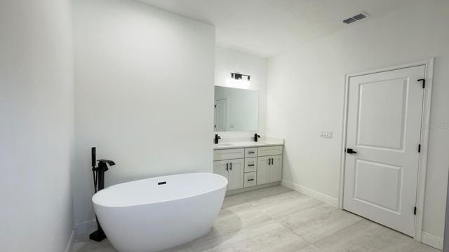 16884 SW 41ST AVENUE, Ocala, FL 34473