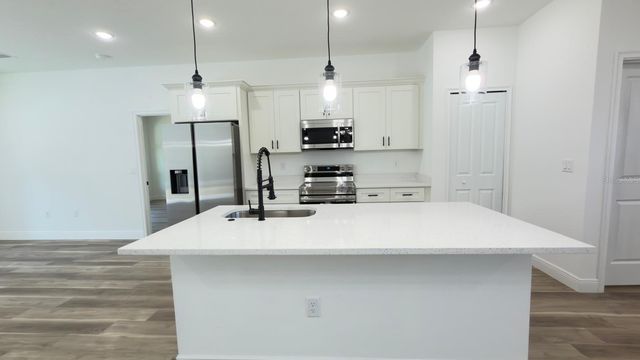 16884 SW 41ST AVENUE, Ocala, FL 34473