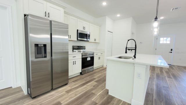 16884 SW 41ST AVENUE, Ocala, FL 34473