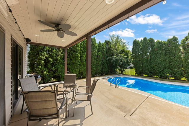 1299 Lance Avenue, Elburn, IL 60119