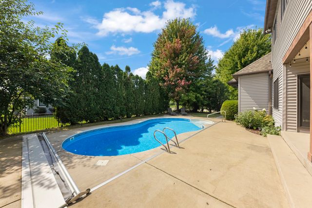 1299 Lance Avenue, Elburn, IL 60119