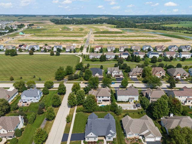 1299 Lance Avenue, Elburn, IL 60119