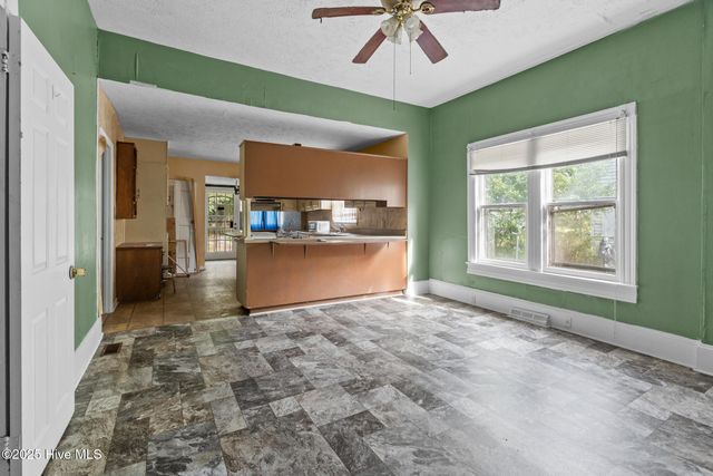 318 Spring Street, Hamlet, NC 28345