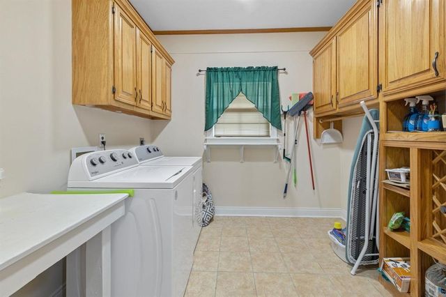 858 Ginny, Sulphur, LA 70663