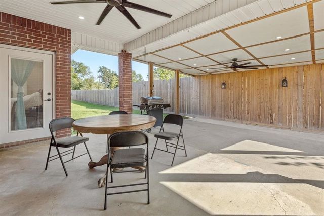 858 Ginny, Sulphur, LA 70663