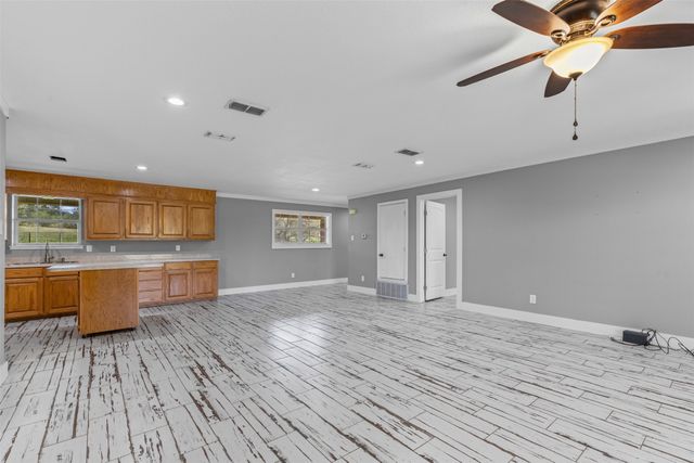 2323 County Road 513, Stephenville, TX 76401