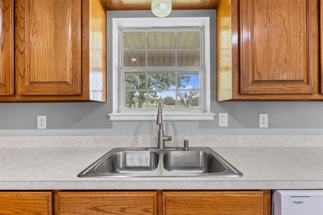 2323 County Road 513, Stephenville, TX 76401