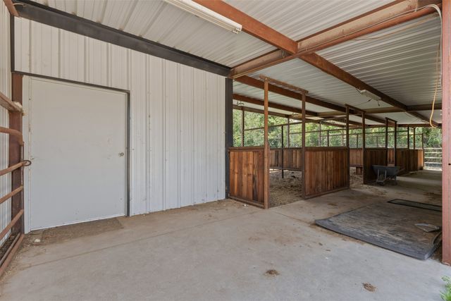 2323 County Road 513, Stephenville, TX 76401