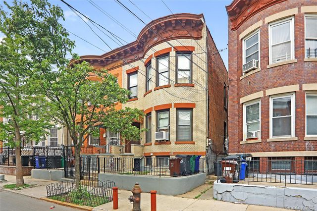 19 Kiely Place, Brooklyn, NY 11208