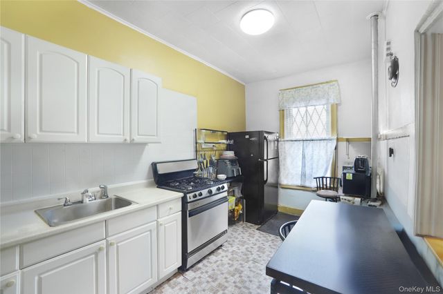 19 Kiely Place, Brooklyn, NY 11208