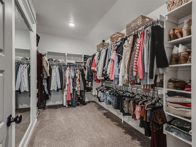 2709 SE 20th Circle, Moore, OK 73160