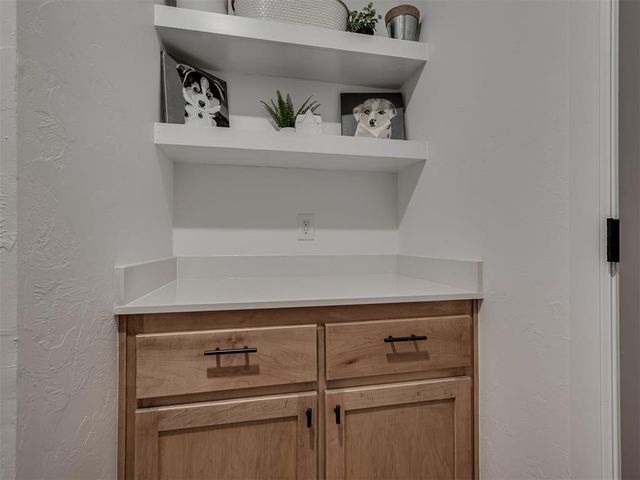 2709 SE 20th Circle, Moore, OK 73160