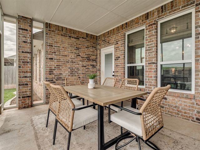 2709 SE 20th Circle, Moore, OK 73160