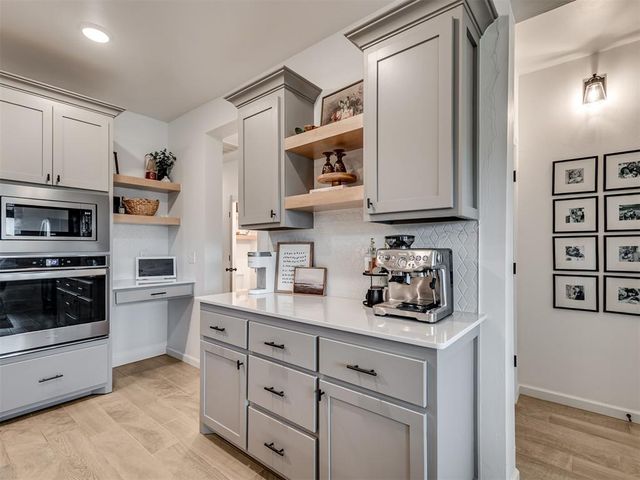 2709 SE 20th Circle, Moore, OK 73160