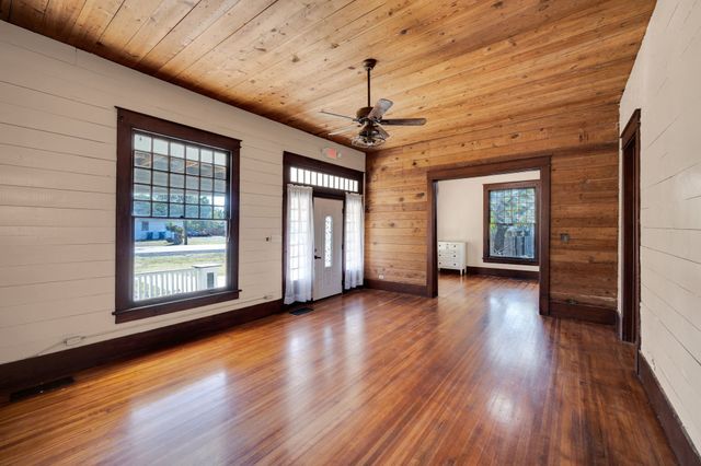 300 S Sparks Street, Alvarado, TX 76009