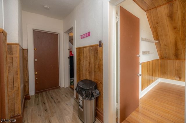 257 Franklin St, Elizabeth City, NJ 07206