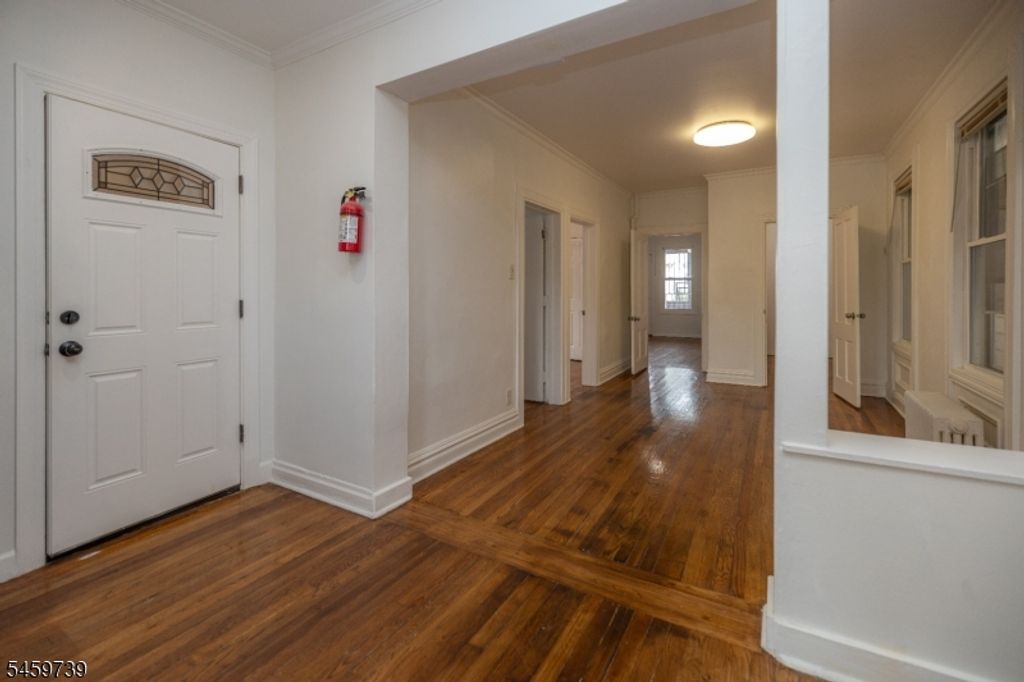 257 Franklin St, Elizabeth City, NJ 07206 — photo 3