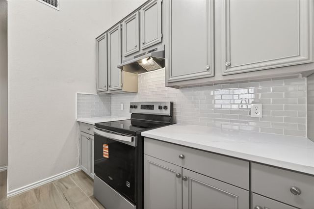 11635 Twinridge Lane, Houston, TX 77099