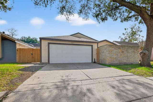 11635 Twinridge Lane, Houston, TX 77099