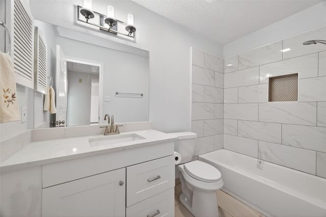 11635 Twinridge Lane, Houston, TX 77099