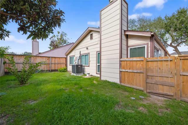 11635 Twinridge Lane, Houston, TX 77099