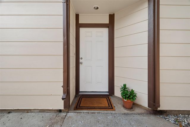 11635 Twinridge Lane, Houston, TX 77099