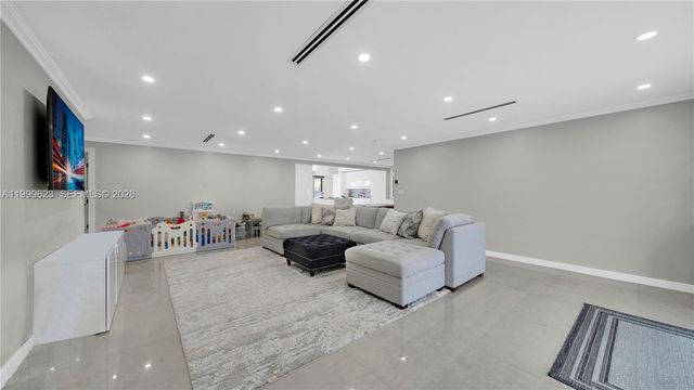 5316 Jackson St, Hollywood, FL 33021