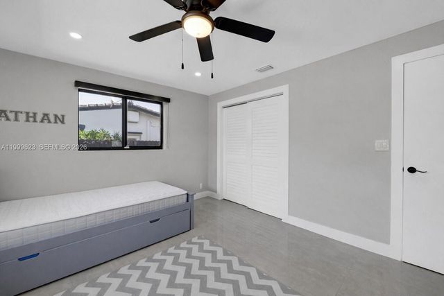 5316 Jackson St, Hollywood, FL 33021